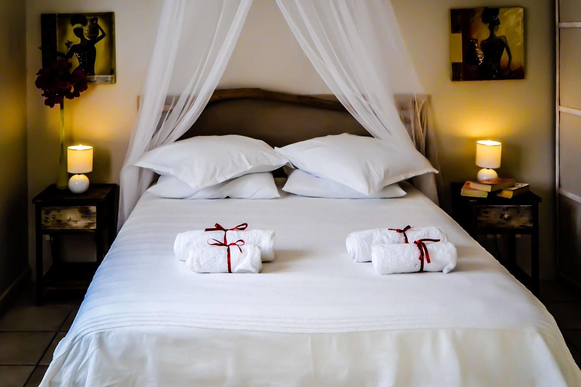 부이영뜨 Harmonie Creole B&B 외부 사진