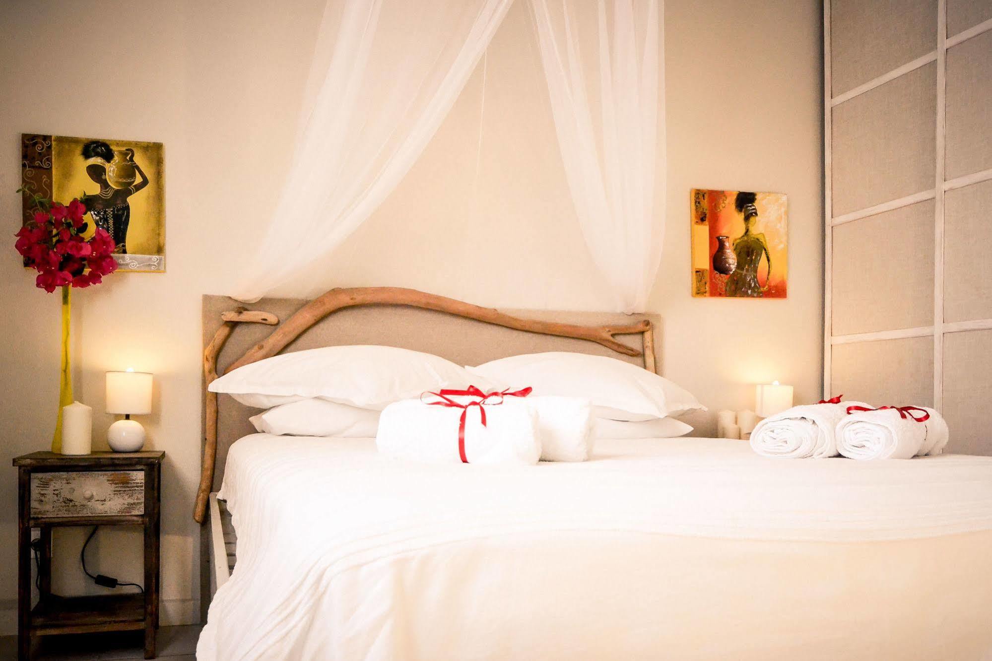 부이영뜨 Harmonie Creole B&B 외부 사진